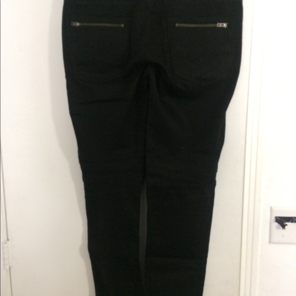 Men’s Guess Jeans 36” Waist 32” Length